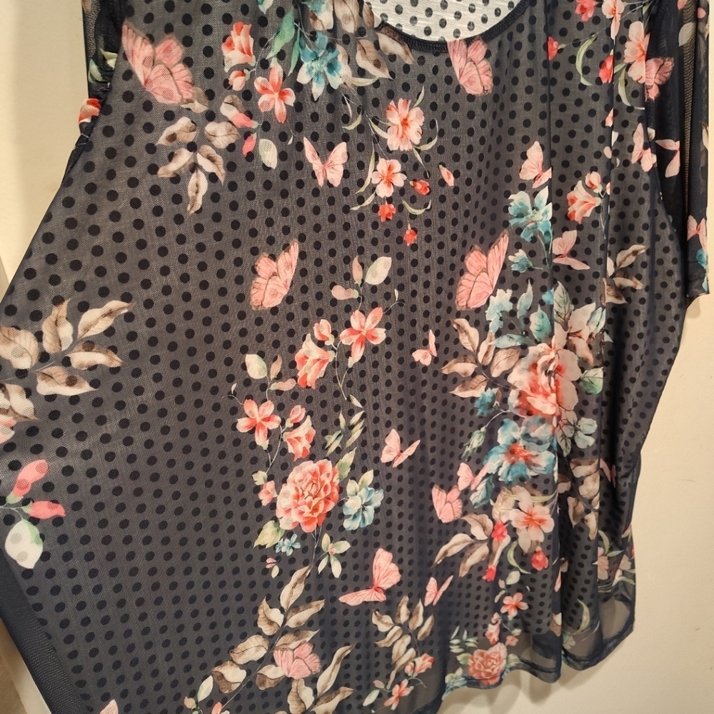Catherines Floral Mesh Overlay Scoop Neck Top Sz 3X Travel Vacation Spring Comfy - Picture 5 of 7